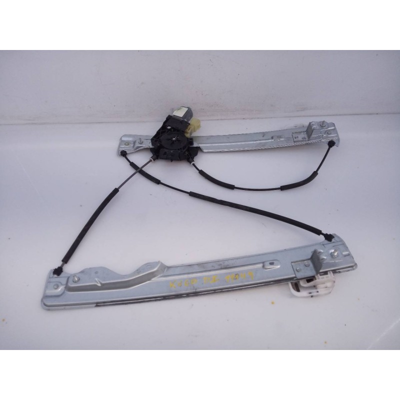 Recambio de elevalunas delantero izquierdo para ford kuga (cbs) titanium referencia OEM IAM 0130822732  E2-B3-44-1