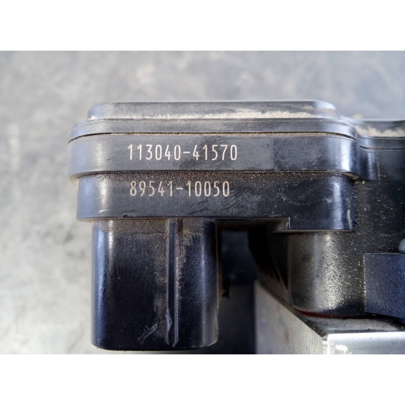Recambio de abs para toyota c-hr hybrid active referencia OEM IAM 8954110050 11304041570 P3-B8-24-4