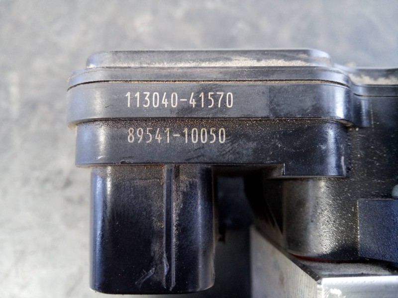 Recambio de abs para toyota c-hr hybrid active referencia OEM IAM 8954110050 11304041570 P3-B8-24-4