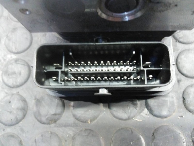 Recambio de abs para dacia dokker ambiance referencia OEM IAM 476605810R 10091514673 P3-A8-22-4