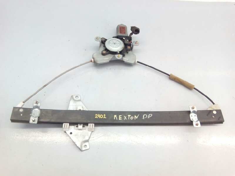 Recambio de elevalunas delantero derecho para ssangyong rexton referencia OEM IAM 8810008011  E1-B3-40-1