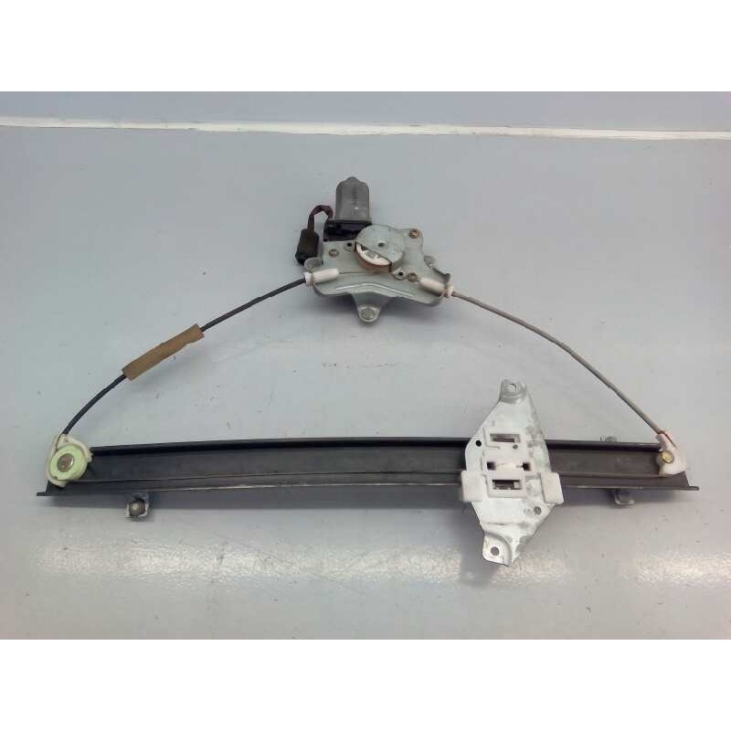 Recambio de elevalunas delantero derecho para ssangyong rexton referencia OEM IAM 8810008011  E1-B3-40-1