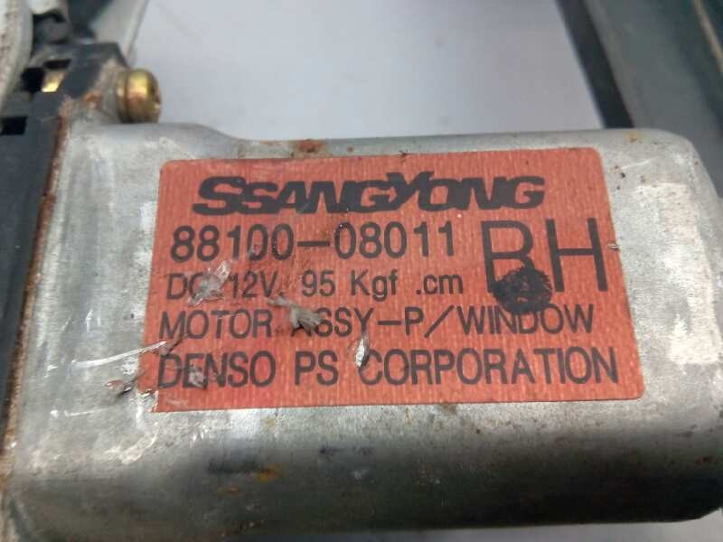 Recambio de elevalunas delantero derecho para ssangyong rexton referencia OEM IAM 8810008011  E1-B3-40-1