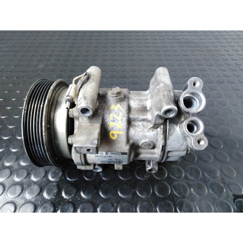Recambio de compresor aire acondicionado para renault kangoo (f/kc0) alize referencia OEM IAM 8200716562 SD6V12 P3-A1-33-2
