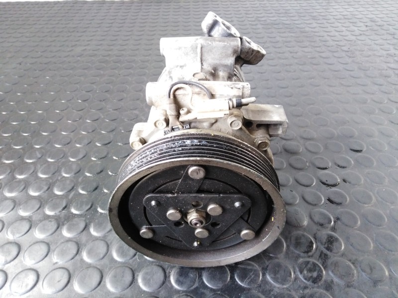 Recambio de compresor aire acondicionado para renault kangoo (f/kc0) alize referencia OEM IAM 8200716562 SD6V12 P3-A1-33-2