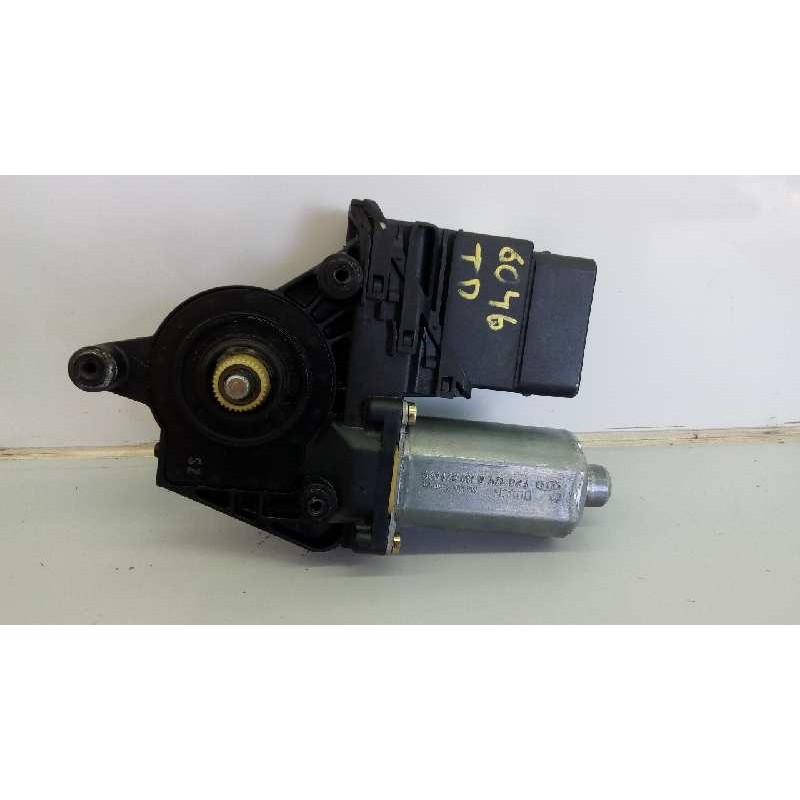 Recambio de motor elevalunas trasero derecho para volkswagen passat berlina (3b2) v6 tdi highline referencia OEM IAM 105407301 0