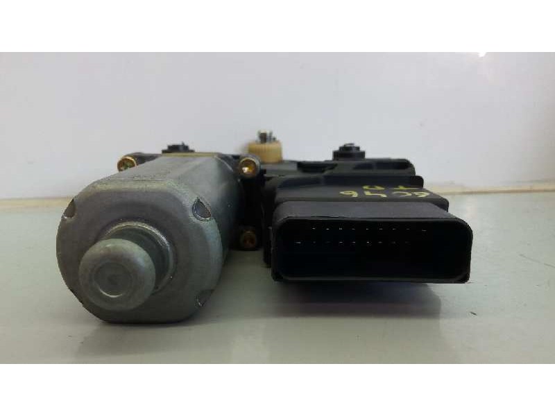 Recambio de motor elevalunas trasero derecho para volkswagen passat berlina (3b2) v6 tdi highline referencia OEM IAM 105407301 0