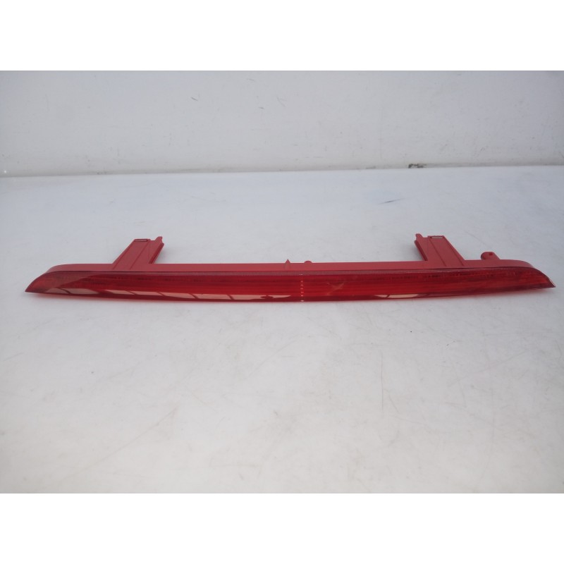 Recambio de luz central de freno para audi q7 4mg 45 tdi quattro s line referencia OEM IAM 4M0945097  E1-B6-47-1