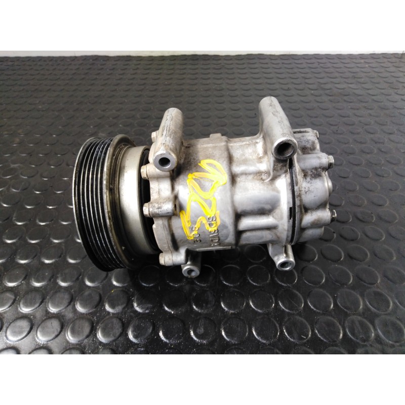 Recambio de compresor aire acondicionado para renault kangoo (f/kc0) alize referencia OEM IAM 8200716562 SD6V12 P3-A1-33-2