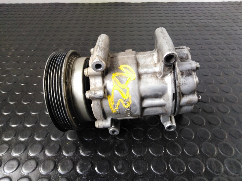 Recambio de compresor aire acondicionado para renault kangoo (f/kc0) alize referencia OEM IAM 8200716562 SD6V12 P3-A1-33-2