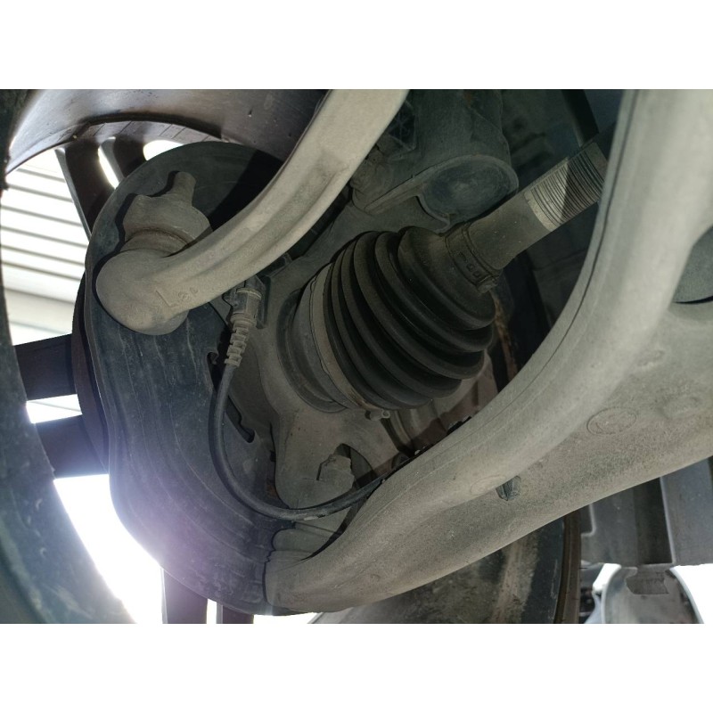 Recambio de mangueta delantera izquierda para mercedes-benz clase a (w176) a 180 cdi blueefficiency (176.000) referencia OEM IAM