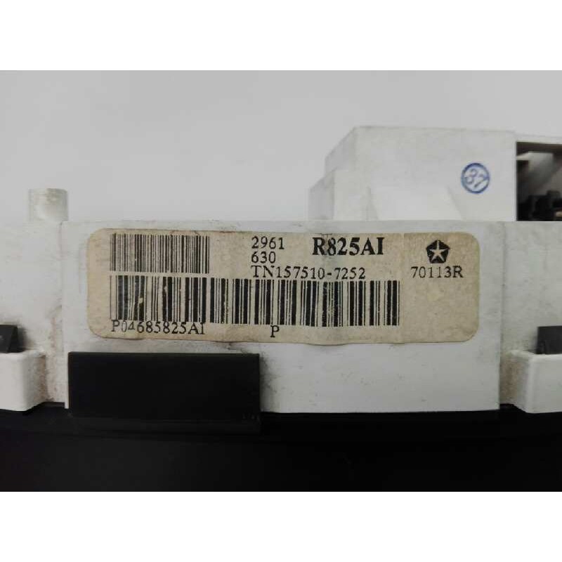 Recambio de cuadro instrumentos para chrysler voyager (rg) 2.5 crd executive referencia OEM IAM R825AI TN1575107252 E3-B6-34-5