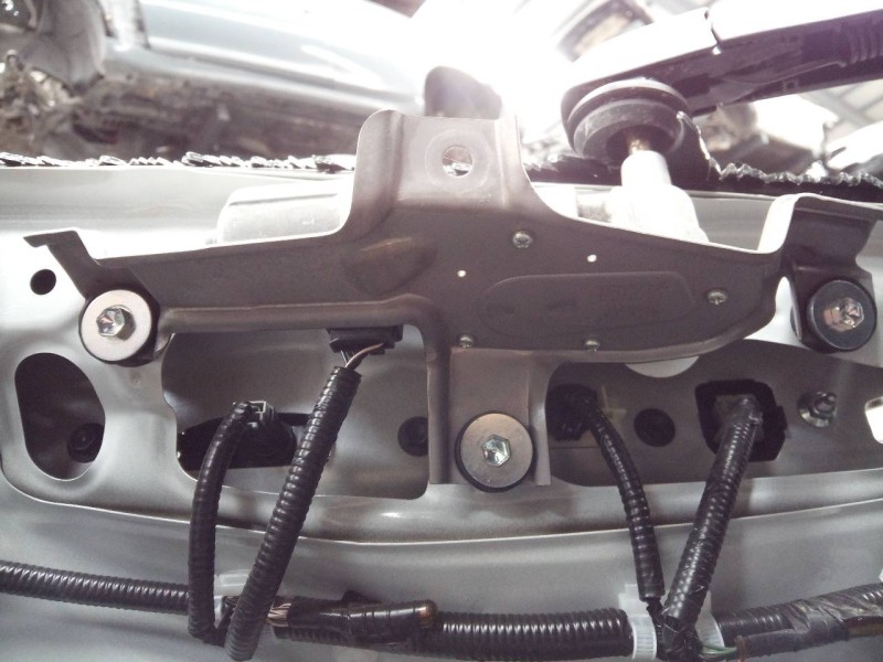 Recambio de motor limpia trasero para toyota c-hr hybrid active referencia OEM IAM 85130F4D10  