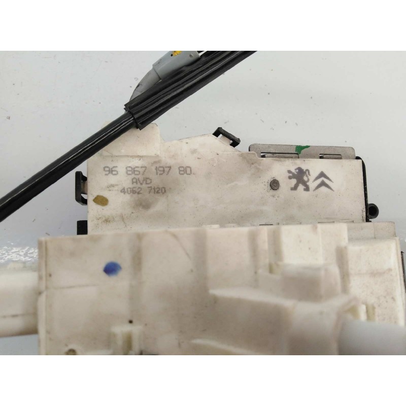 Recambio de cerradura puerta delantera derecha para citroën c4 berlina collection referencia OEM IAM 9686719780  E1-A4-4-1