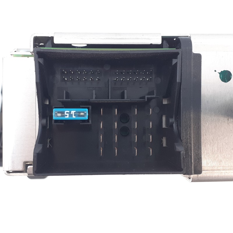 Recambio de sistema audio / radio cd para bmw serie 1 lim. (f20) 116d referencia OEM IAM 6512923648901 A2C53411745 E3-A2-20-3