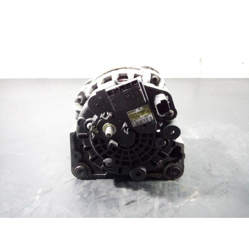 Recambio de alternador para dacia sandero ambiance referencia OEM IAM 231008386R  P3-B6-9-2