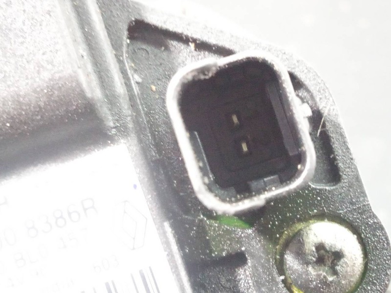 Recambio de alternador para dacia sandero ambiance referencia OEM IAM 231008386R  P3-B6-9-2