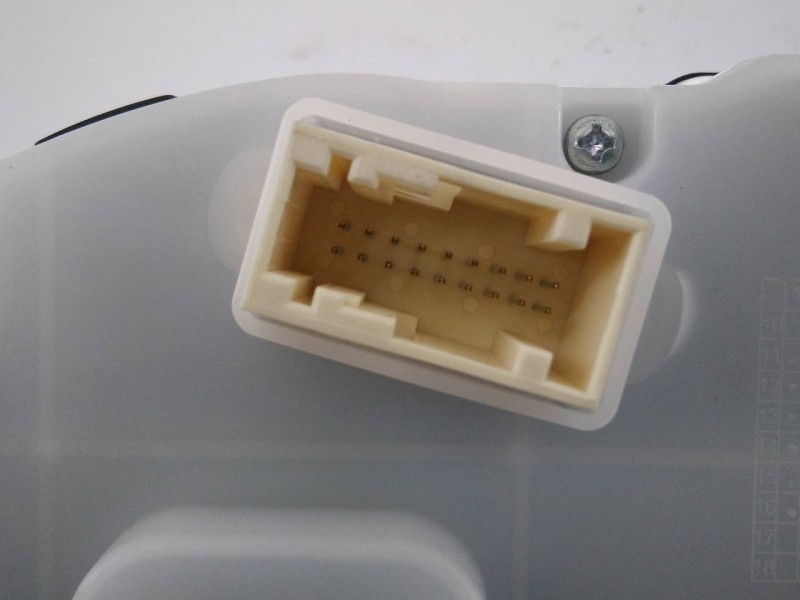 Recambio de cuadro instrumentos para peugeot 208 active referencia OEM IAM 9813848980  E3-B2-27-4