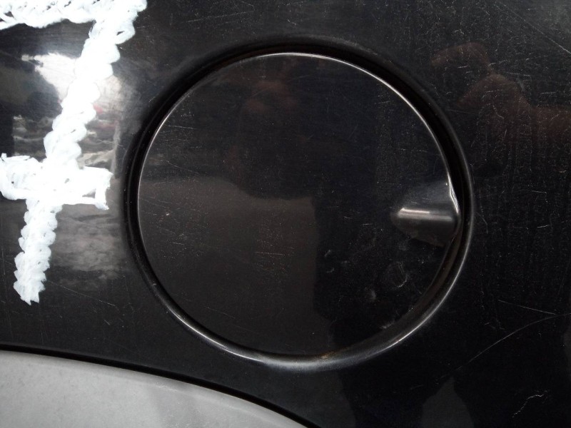 Recambio de tapa exterior combustible para chrysler jeep cherokee (kj) 2.5 crd sport referencia OEM IAM   