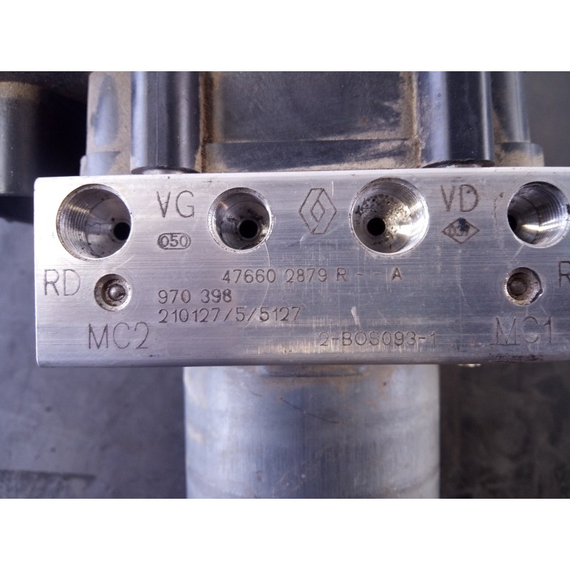 Recambio de abs para renault zoe bose referencia OEM IAM 476602879R  P3-B8-17-1