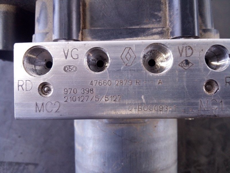 Recambio de abs para renault zoe bose referencia OEM IAM 476602879R  P3-B8-17-1