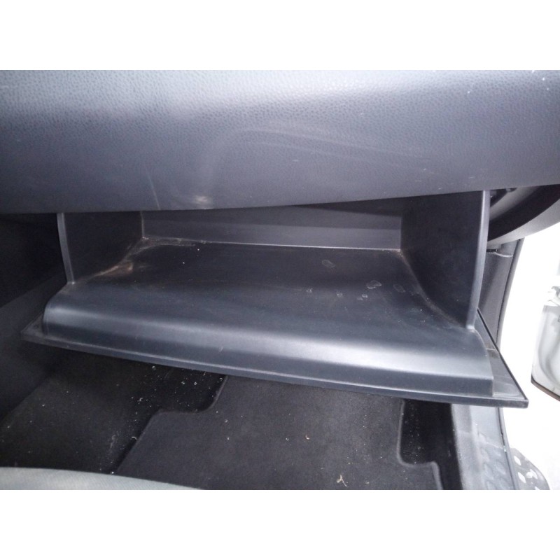 Recambio de guantera para toyota c-hr hybrid active referencia OEM IAM   