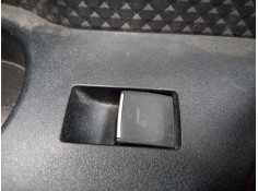 MANDO ELEVALUNAS TRASERO DERECHO 