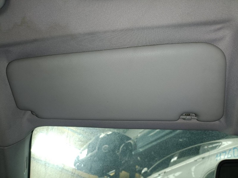 Recambio de parasol izquierdo para bmw serie 5 berlina (e60) 530d referencia OEM IAM   