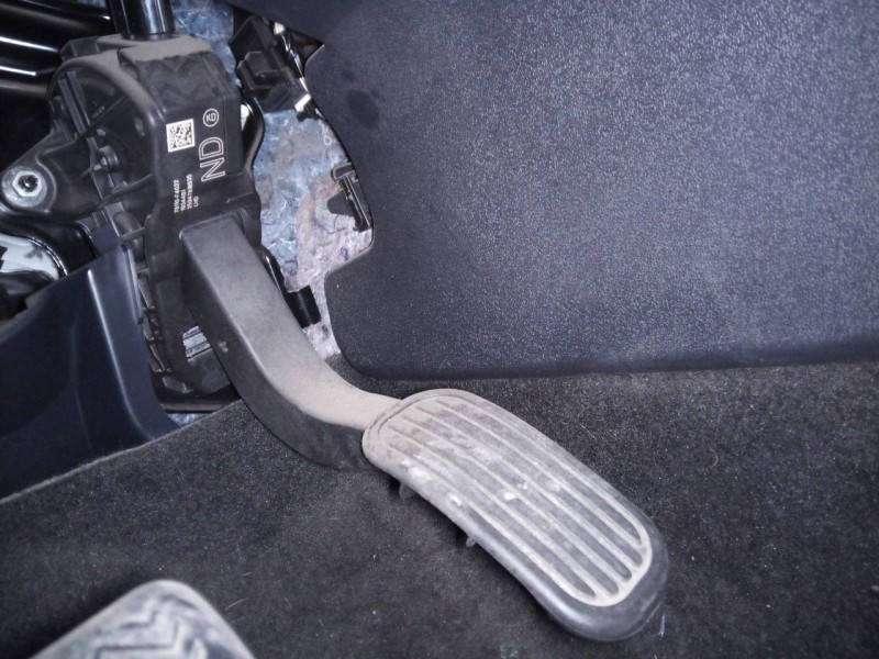 Recambio de pedal acelerador para toyota c-hr hybrid active referencia OEM IAM 78110F4022  