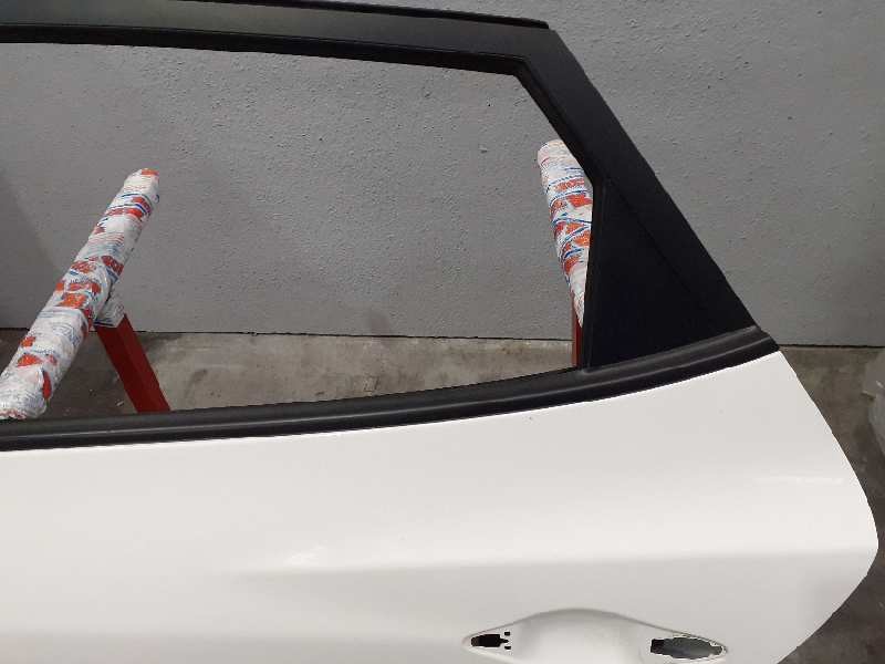 Recambio de puerta trasera izquierda para hyundai ix35 style awd referencia OEM IAM   E5-B3-4