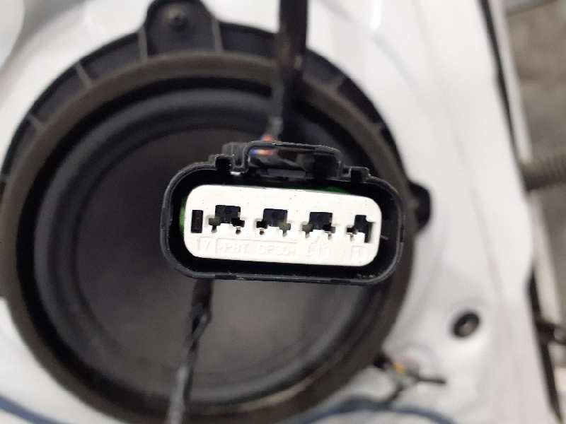 Recambio de puerta trasera izquierda para hyundai ix35 style awd referencia OEM IAM   E5-B3-4