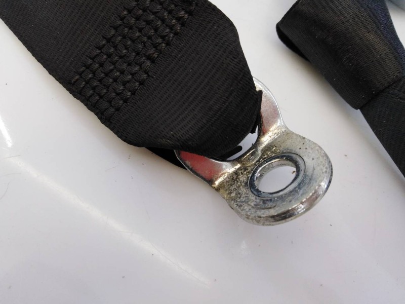 Recambio de cinturon seguridad trasero izquierdo para audi a3 sportback (8p) 1.6 tdi ambiente referencia OEM IAM 33054750E WY0WX