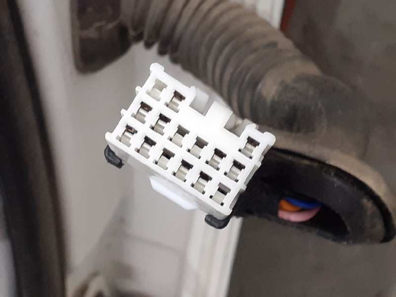 Recambio de puerta trasera izquierda para hyundai ix35 style awd referencia OEM IAM   E5-B3-4