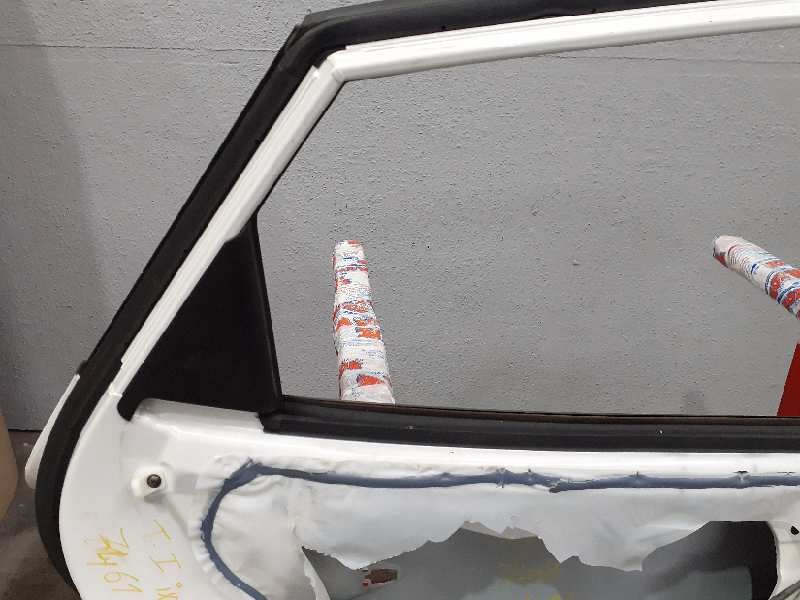 Recambio de puerta trasera izquierda para hyundai ix35 style awd referencia OEM IAM   E5-B3-4