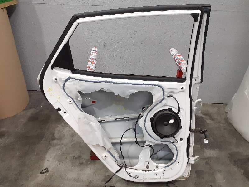 Recambio de puerta trasera izquierda para hyundai ix35 style awd referencia OEM IAM   E5-B3-4