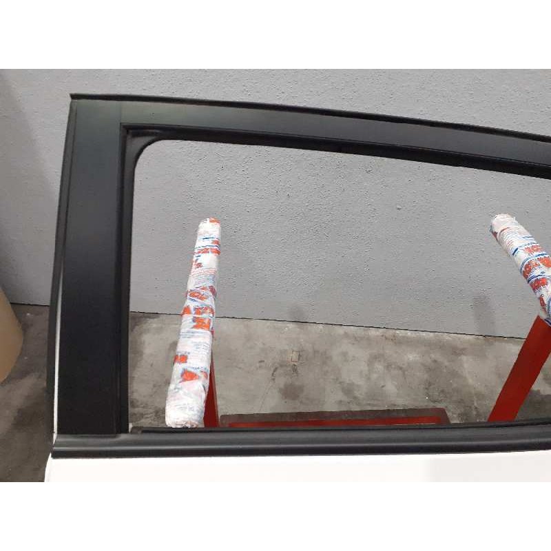 Recambio de puerta trasera izquierda para hyundai ix35 style awd referencia OEM IAM   E5-B3-4