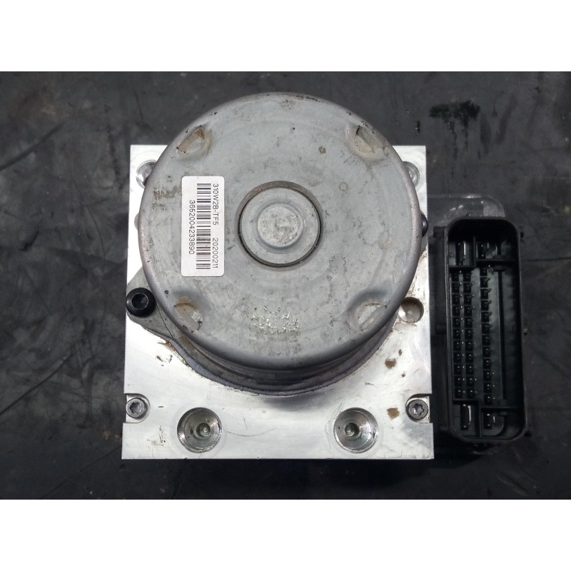 Recambio de abs para ssangyong tivoli limited 4x2 referencia OEM IAM 489235800  P3-A8-15-2