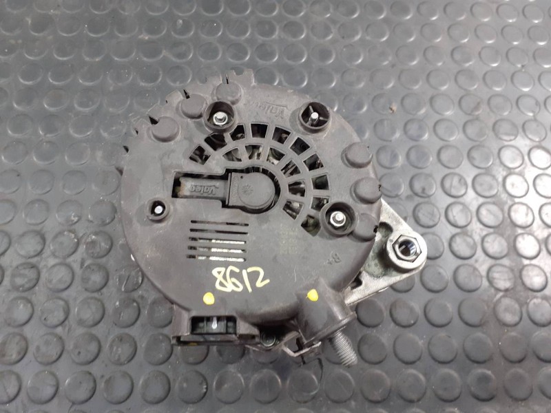 Recambio de alternador para kia cee´d drive referencia OEM IAM 373002A850 2611067 P3-A5-3-1