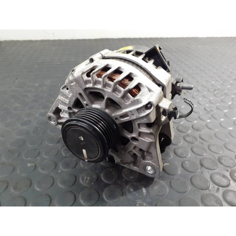 Recambio de alternador para kia cee´d drive referencia OEM IAM 373002A850 2611067 P3-A5-3-1