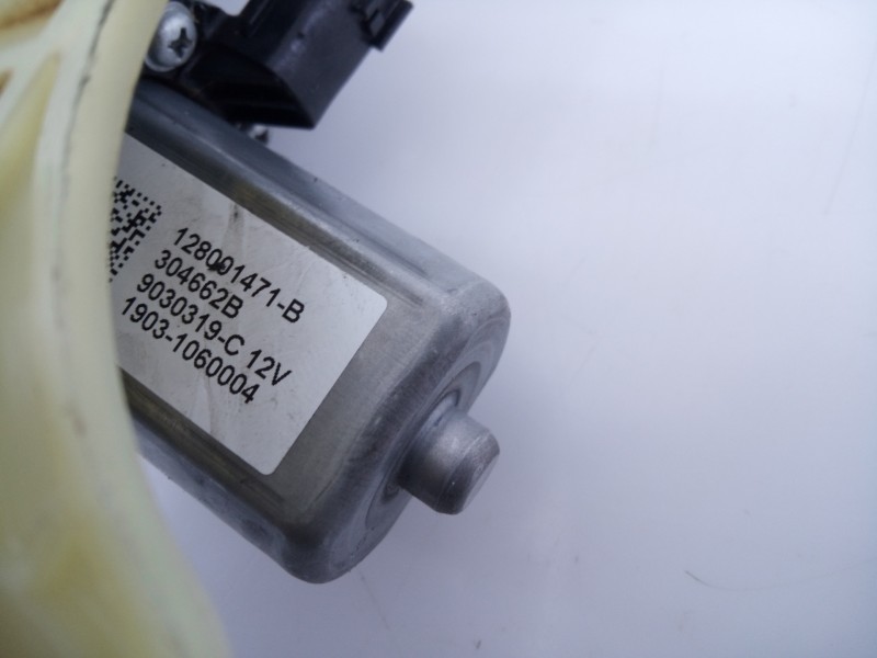 Recambio de elevalunas delantero izquierdo para renault zoe bose referencia OEM IAM 128001471B 304662B E1-A1-28-1