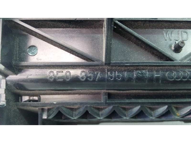 Recambio de cenicero para audi a4 avant (8e) 1.9 tdi (96kw) referencia OEM IAM   E2-A1-14-3