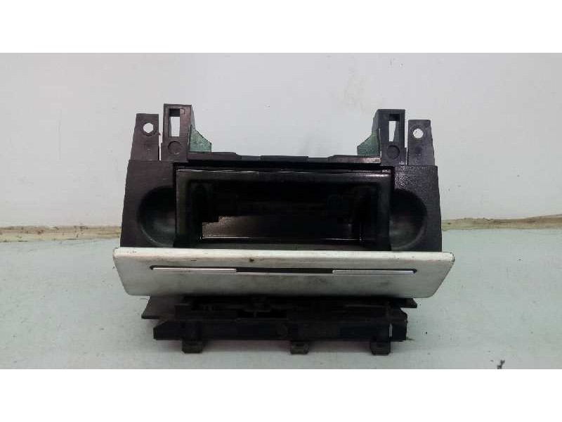 Recambio de cenicero para audi a4 avant (8e) 1.9 tdi (96kw) referencia OEM IAM   E2-A1-14-3