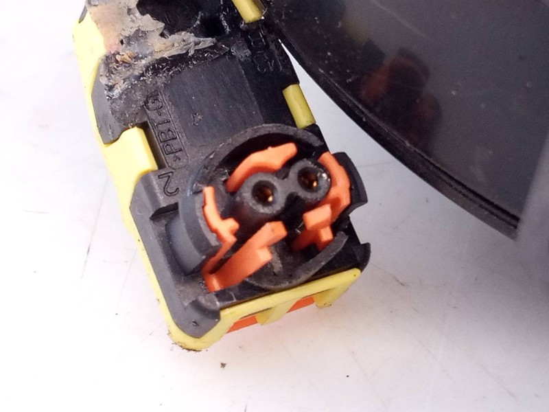 Recambio de anillo airbag para ssangyong tivoli limited 4x2 referencia OEM IAM X2K020166  E3-A3-18-4