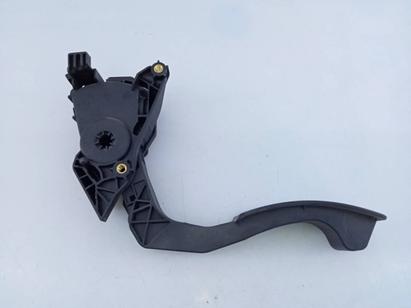 Recambio de pedal acelerador para dacia sandero ambiance referencia OEM IAM 180026342R 6PV00997802 E2-A1-17-7