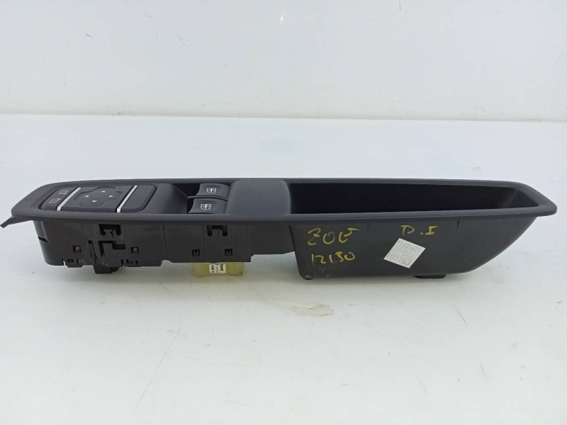 Recambio de mando elevalunas delantero izquierdo para renault zoe bose referencia OEM IAM 255700068R  E2-A1-39-1