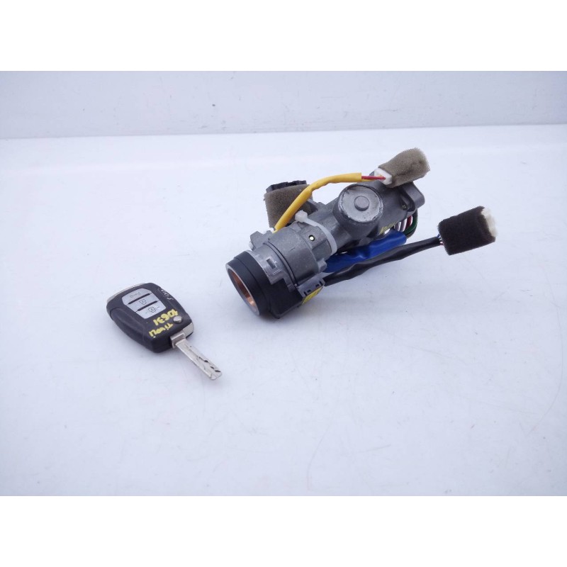 Recambio de antirrobo para ssangyong tivoli limited 4x2 referencia OEM IAM K8697037000  E3-A3-29-2