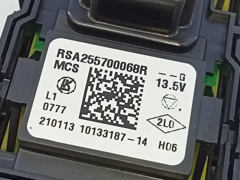 Recambio de mando elevalunas delantero izquierdo para renault zoe bose referencia OEM IAM 255700068R  E2-A1-39-1