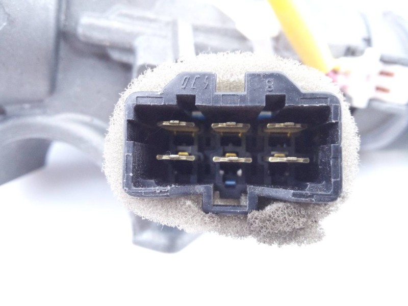 Recambio de antirrobo para ssangyong tivoli limited 4x2 referencia OEM IAM K8697037000  E3-A3-29-2