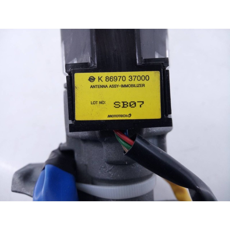 Recambio de antirrobo para ssangyong tivoli limited 4x2 referencia OEM IAM K8697037000  E3-A3-29-2