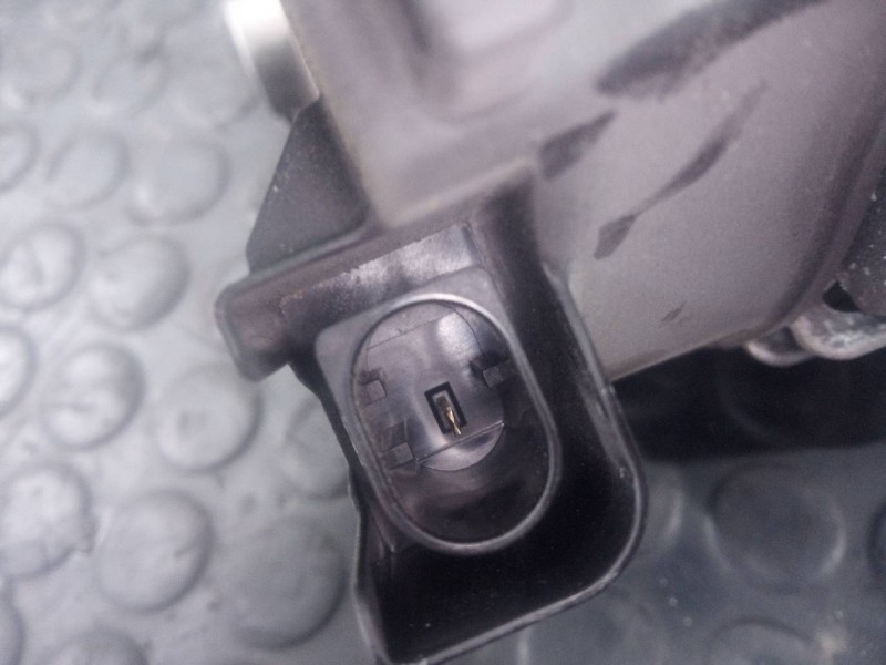 Recambio de alternador para bmw serie 4 coupe (f32) 420d referencia OEM IAM 8519890  P3-A5-9-3